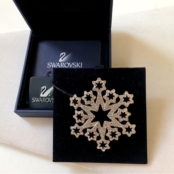 ❄️COLLECTIBLE Swarovski Snowflake Brooch 2000 Retired - Picture 5 of 10